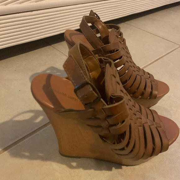 Wedges - Picture 2 of 6